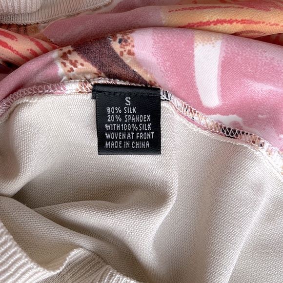 Coordinating Silk Tank and Cardigan HP🎉 - Picture 10 of 16